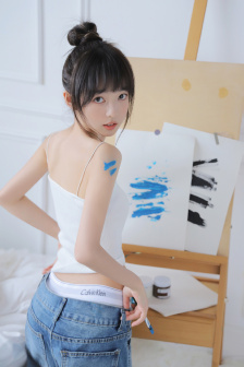 一觉醒来自己变成了乳胶娃娃