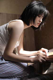 娇妻女警张腿迎合交换视频